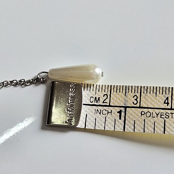 **Final Sale** Pearl Sheet Branch Necklace Hanging Charm Silver Tone 20 To 22" - Picture 10 of 15